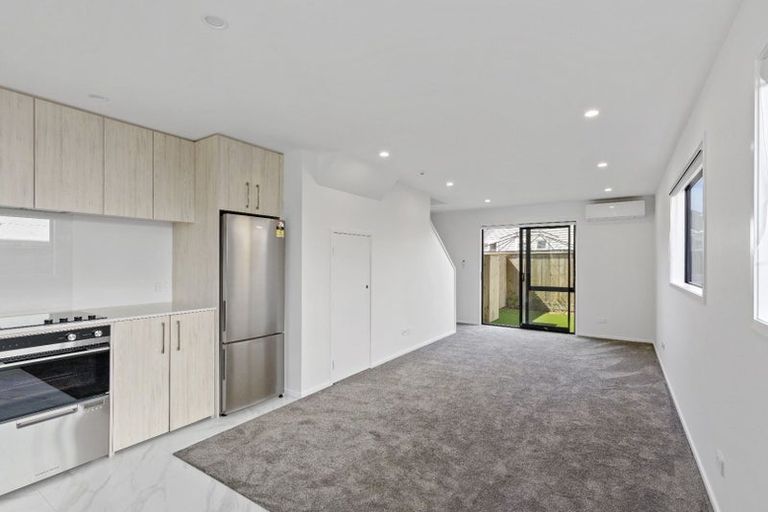 Photo of property in 3/15 Biddle Crescent, Taita, Lower Hutt, 5011