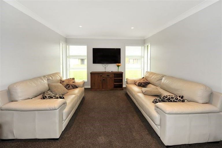 Photo of property in 52 Lignite Drive, Rolleston, 7614