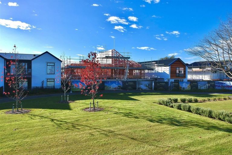 Photo of property in 5 Holmes Hanover Lane, Halswell, Christchurch, 8025