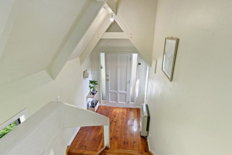 Photo of property in 19 Hereford Street, Wilton, Wellington, 6012