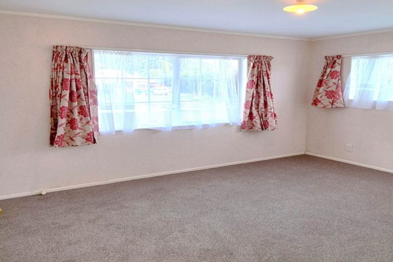 Photo of property in 42a Pinedale Parade, Milson, Palmerston North, 4414