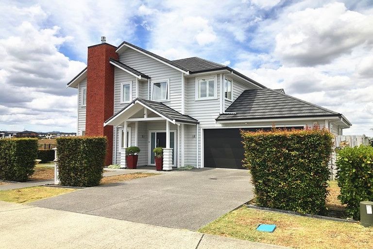 Photo of property in 73 Bayvista Drive, Karaka, Papakura, 2113
