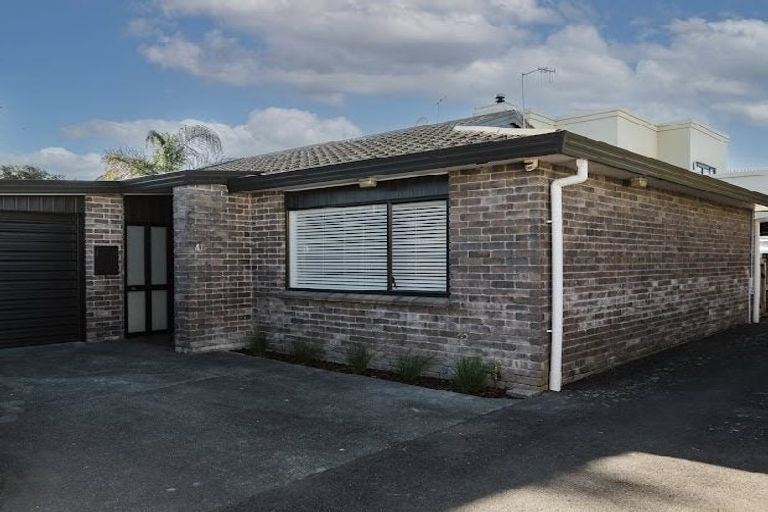 Photo of property in 41a Charles Street, Westshore, Napier, 4110