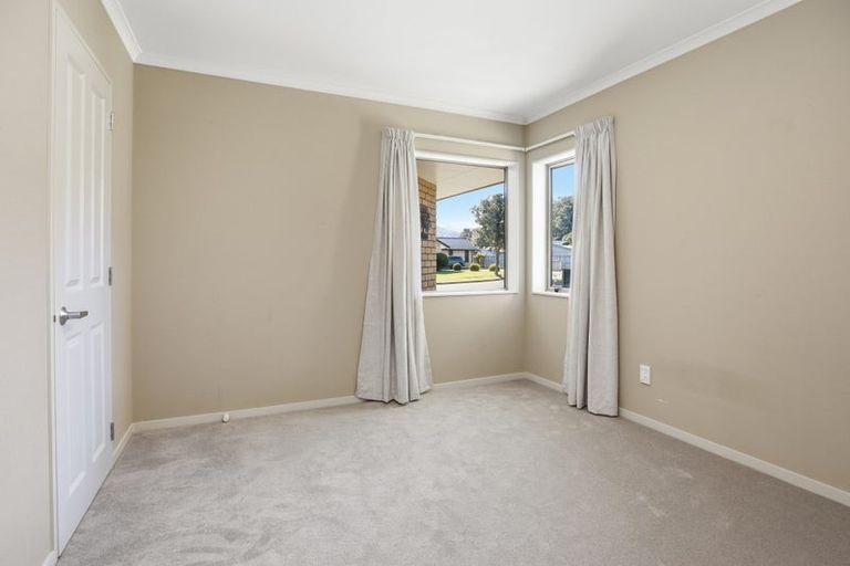 Photo of property in 2 Edward Bullen Place, Thames, 3500