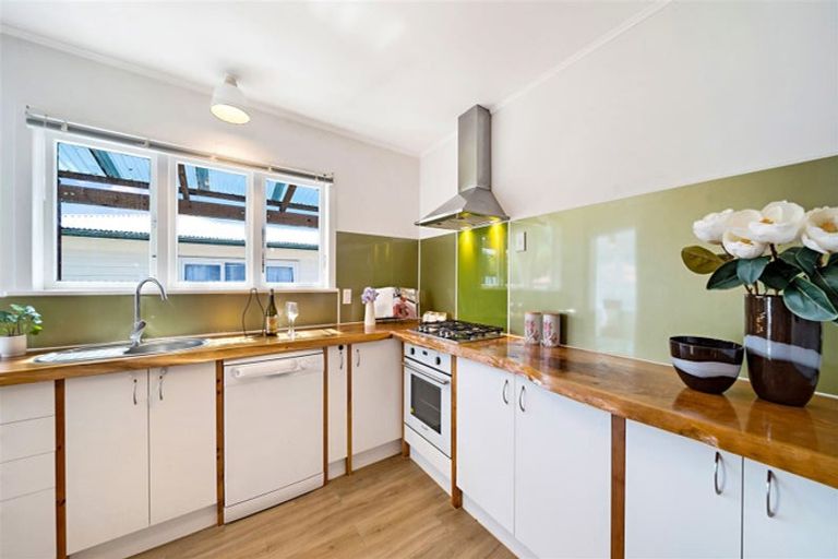 Photo of property in 149 Portage Road, New Lynn, Auckland, 0600