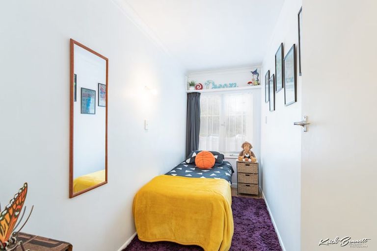 Photo of property in 20 Mahoe Street, Tawa, Wellington, 5028