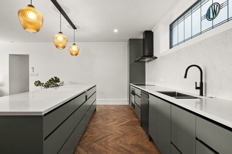 Photo of property in 58 Dalton Street, Napier South, Napier, 4110