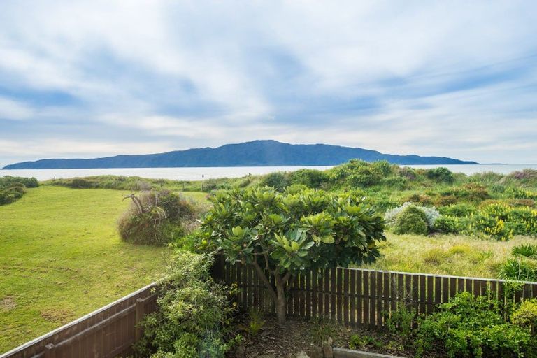 Photo of property in 159a Manly Street, Paraparaumu Beach, Paraparaumu, 5032