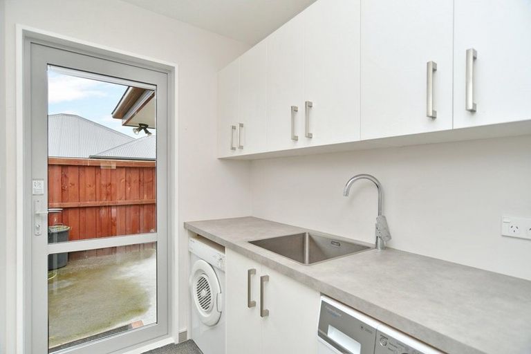 Photo of property in 10 Old Farm Place, Rangiora, 7400