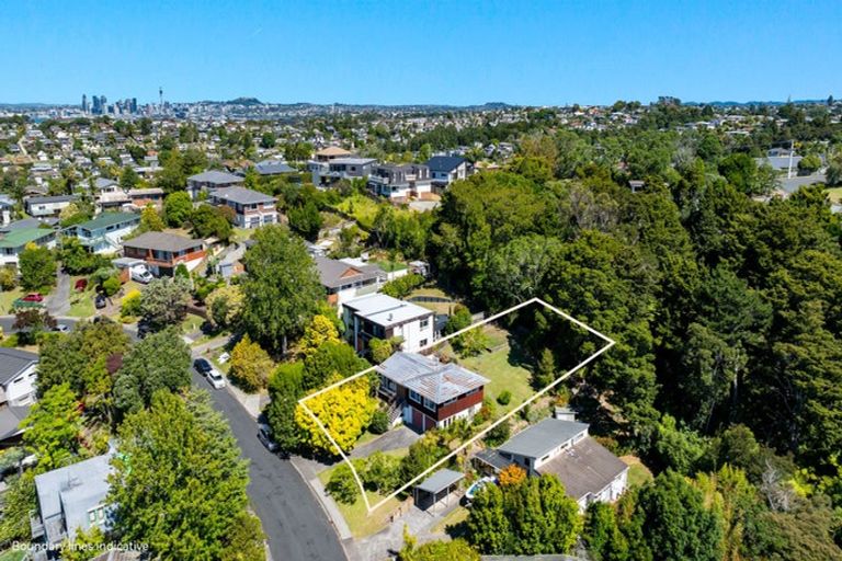 Photo of property in 70 Mountbatten Avenue, Hillcrest, Auckland, 0627