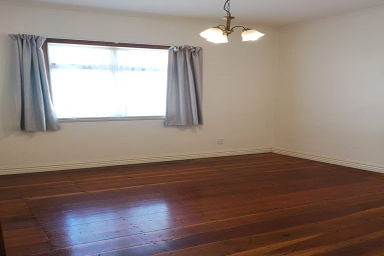 Photo of property in 132 Brougham Street, Mount Victoria, Wellington, 6011