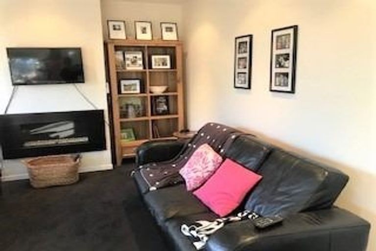 Photo of property in 16 Hinemoa Street, Spreydon, Christchurch, 8024