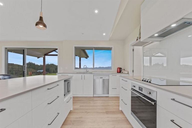 Photo of property in 24 Mahoe Close, Upper Moutere, 7173