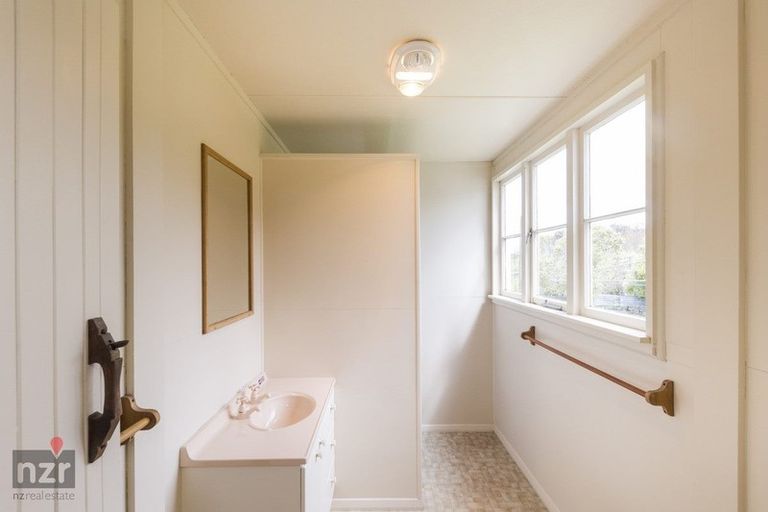 Photo of property in 34 Lees Road, Feilding, 4775