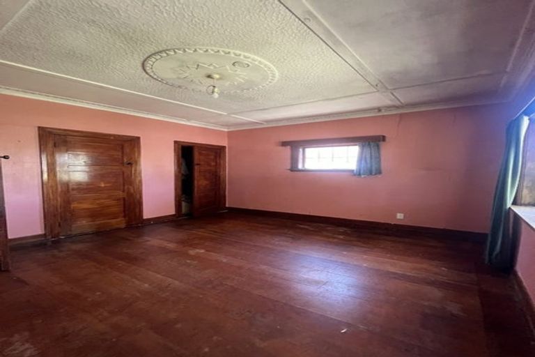 Photo of property in 64a Te Wharepouri Street, Berhampore, Wellington, 6023