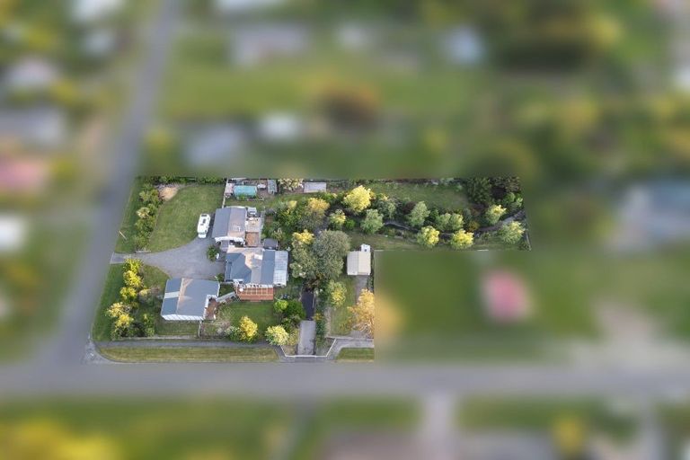 Photo of property in 27 Waitere Street, Marton, 4710