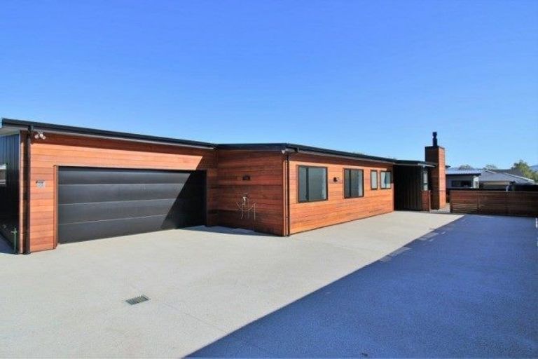 Photo of property in 10 Heasley Lane, Mosgiel, 9092