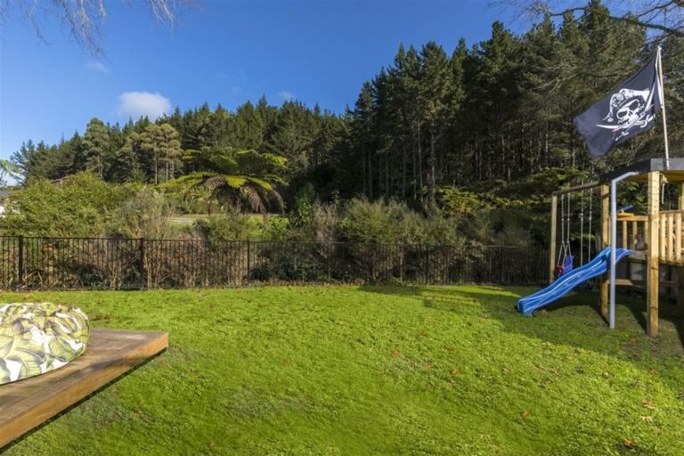 Photo of property in 48 Crabb Fields Lane, Riverhead, 0820