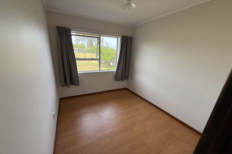 Photo of property in 2/3 Hedge Row, Sunnyhills, Auckland, 2010