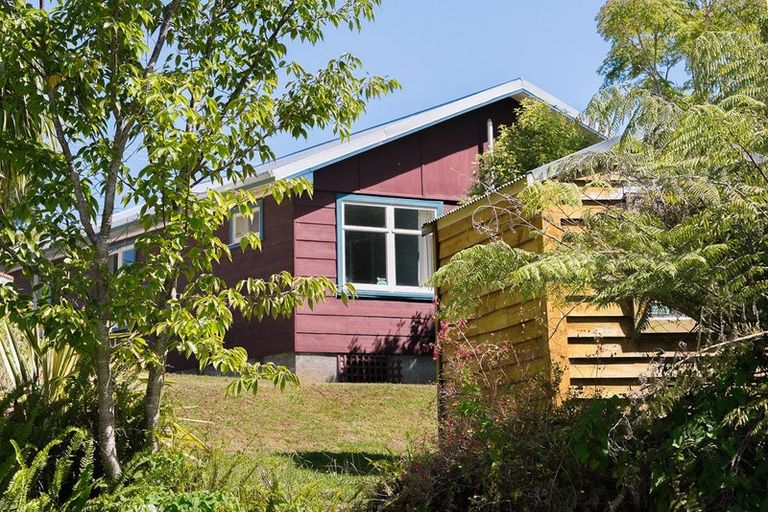 Photo of property in 8 Rata Road, Raumati Beach, Paraparaumu, 5032