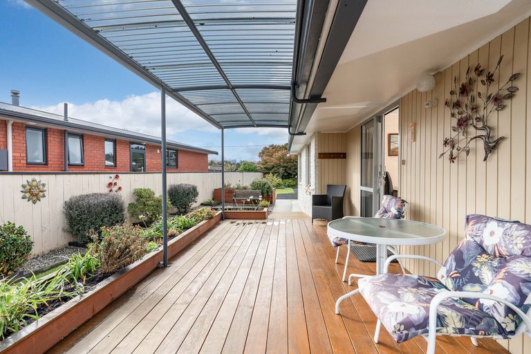 Photo of property in 71 Mcdonald Street, Mosgiel, 9024