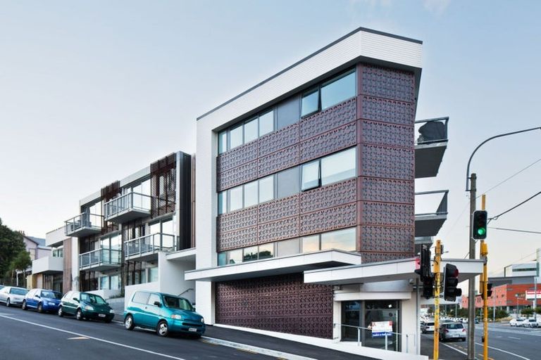 Photo of property in Masina Apartments, 113/80u Riddiford Street, Newtown, Wellington, 6021