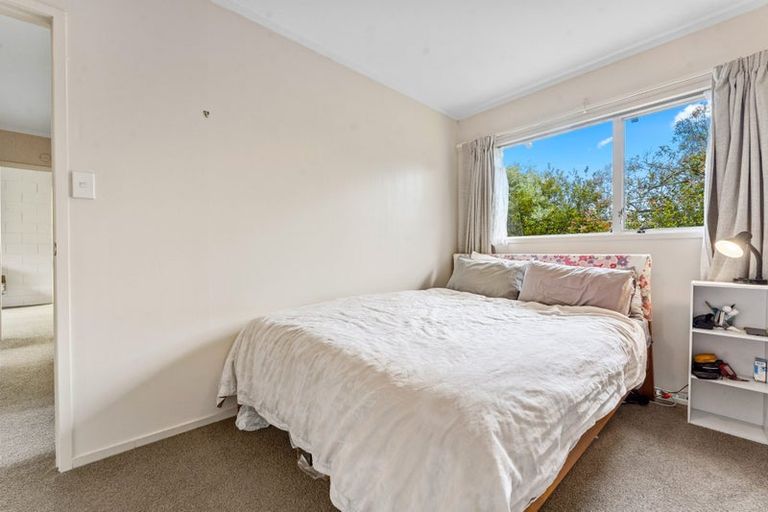 Photo of property in 1/1 Gatman Street, Birkdale, Auckland, 0626