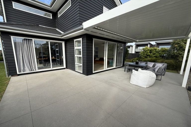 Photo of property in 85 Station Road, Kumeu, 0810