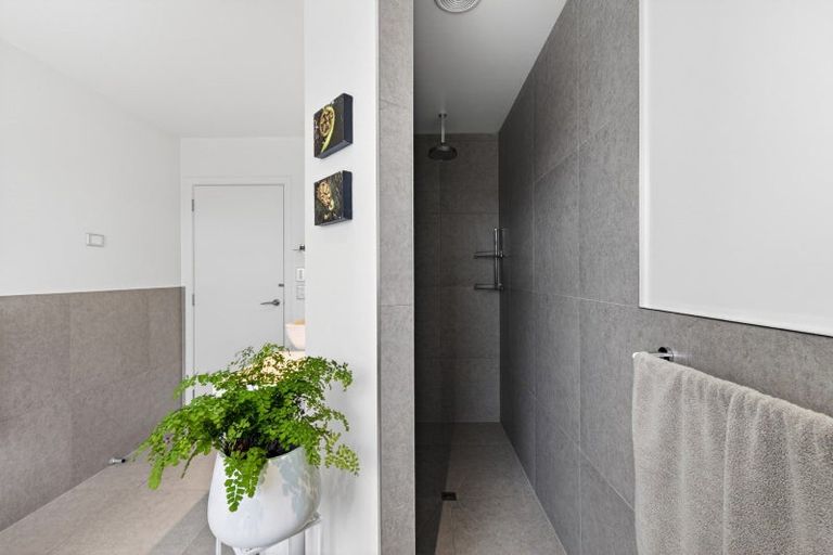 Photo of property in 11 Mer Place, Bay View, Napier, 4104