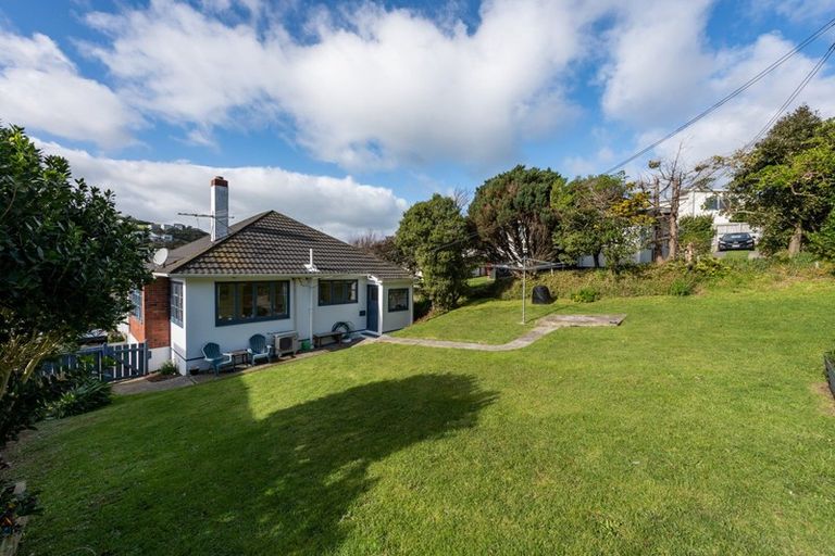 Photo of property in 30 Hindmarsh Street, Johnsonville, Wellington, 6037