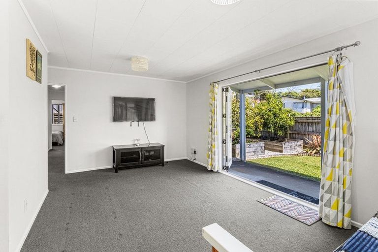 Photo of property in 31 Beaumont Crescent, Frankleigh Park, New Plymouth, 4310