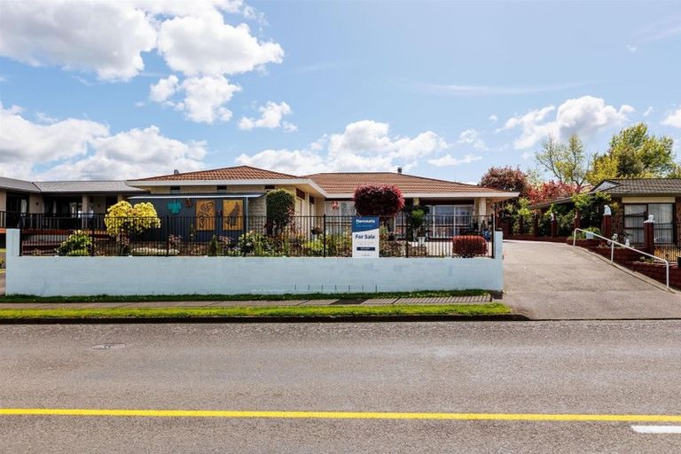 Photo of property in 117 Guy Street, Dannevirke, 4930
