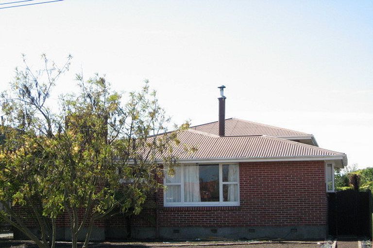 Photo of property in 65 Prestons Road, Redwood, Christchurch, 8051