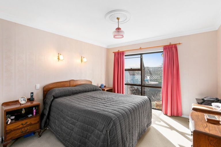 Photo of property in 15a Holyrood Terrace, Waipukurau, 4200