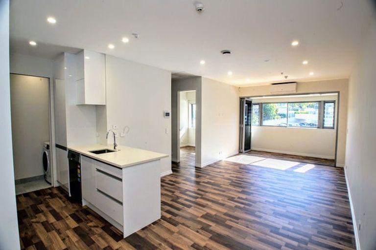 Photo of property in 8/46 Wellington Street, Howick, Auckland, 2014