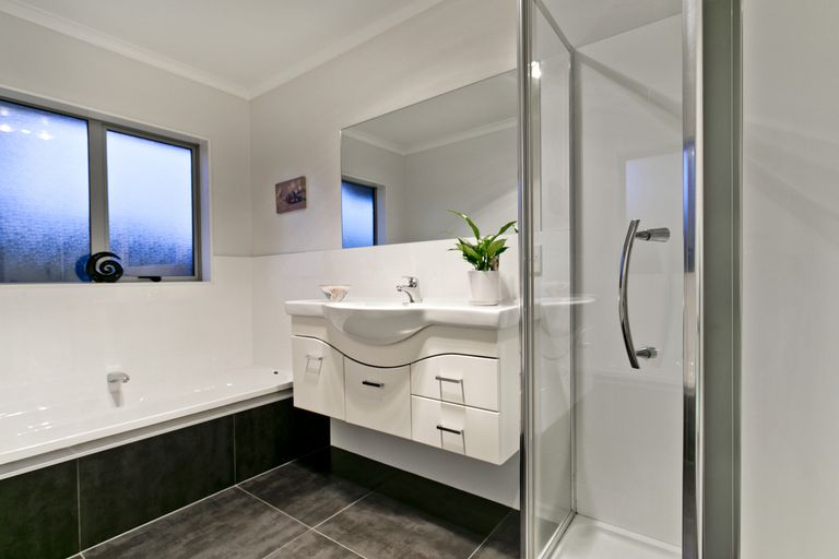 Photo of property in 45 Bartlett Drive, Silverdale, 0932