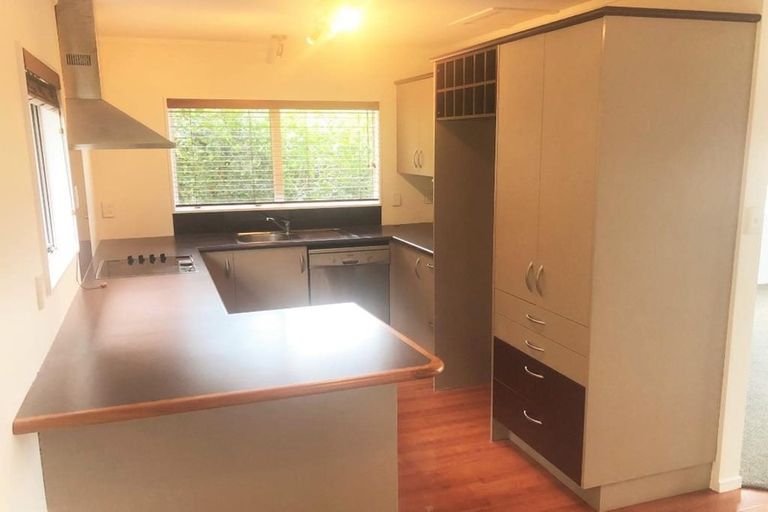 Photo of property in 1/57b Woodlands Crescent, Browns Bay, Auckland, 0630
