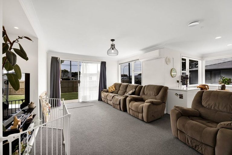 Photo of property in 24 Murray Avenue, Hawera, 4610