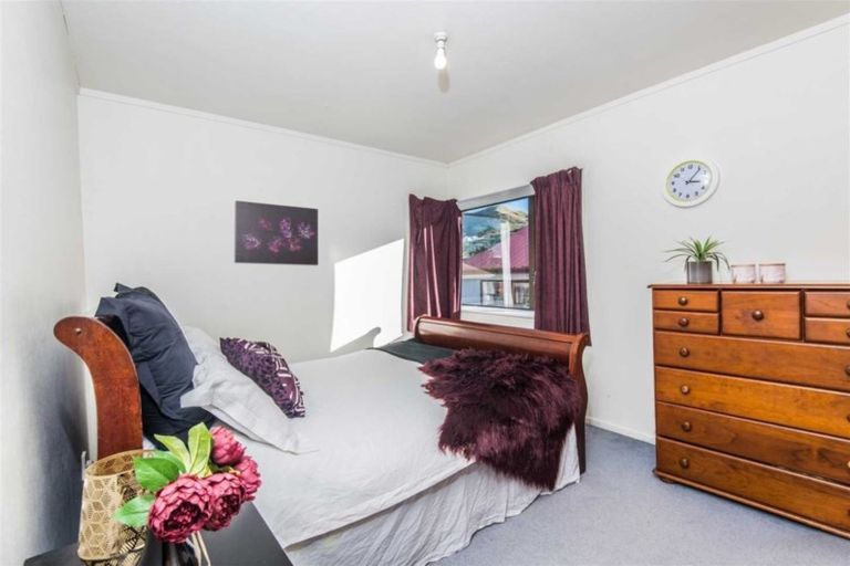 Photo of property in 80a Cortina Avenue, Johnsonville, Wellington, 6037