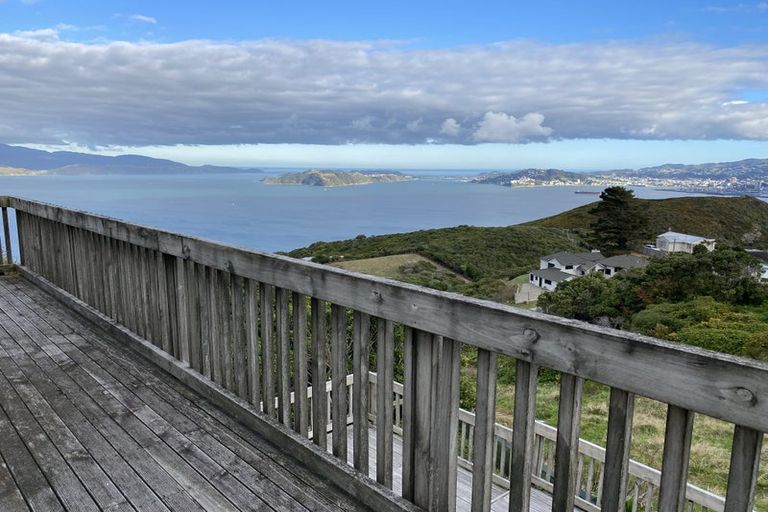 Photo of property in 49 Edgecombe Street, Newlands, Wellington, 6037