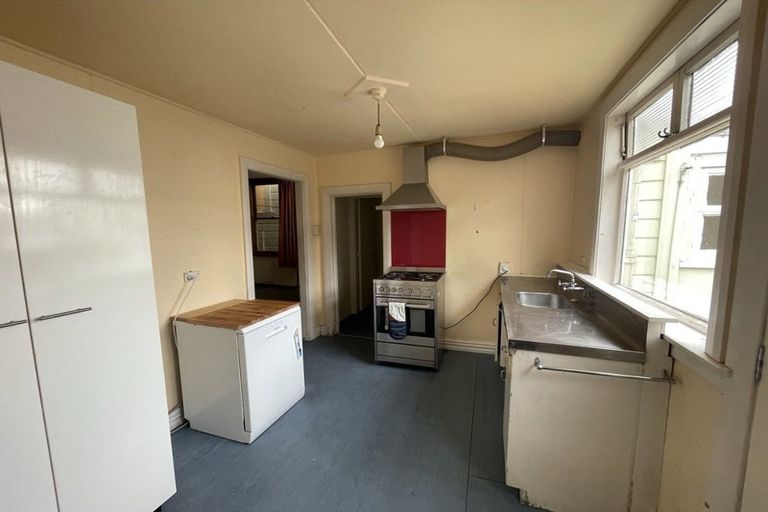 Photo of property in 23 Wilson Street, Newtown, Wellington, 6021