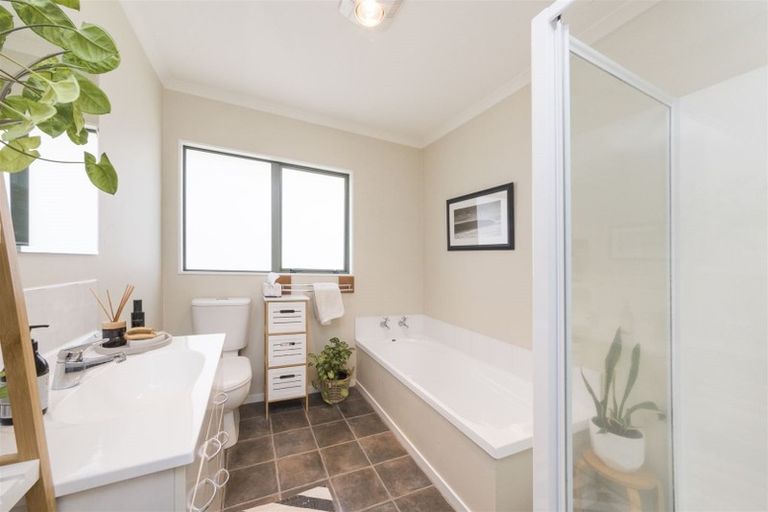 Photo of property in 62 Fraser Drive, Feilding, 4702