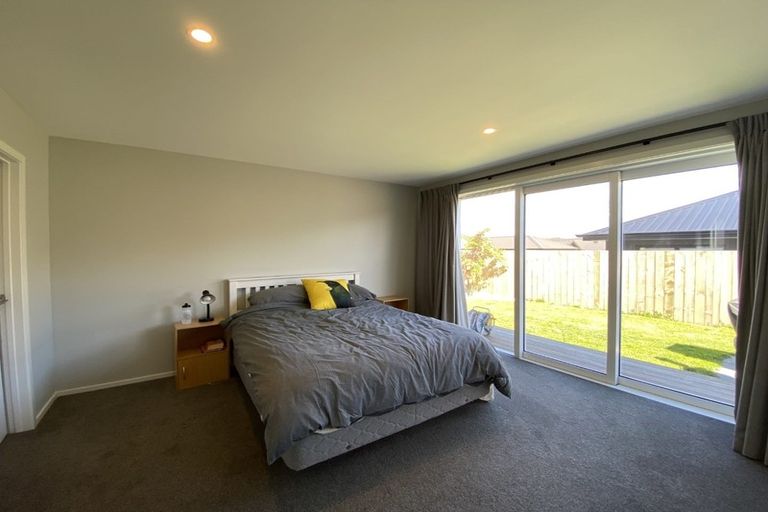 Photo of property in 31 Shepherd Road, Jacks Point, Queenstown, 9371