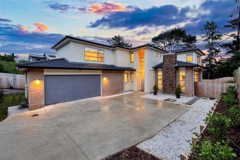 Photo of property in 29 Meteor Place, Schnapper Rock, Auckland, 0632