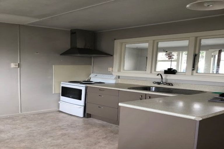 Photo of property in 186 Edgeware Road, Edgeware, Christchurch, 8013