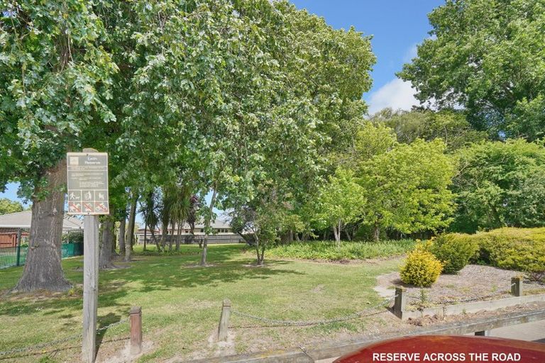 Photo of property in 2/6 Leith Place, Spreydon, Christchurch, 8024