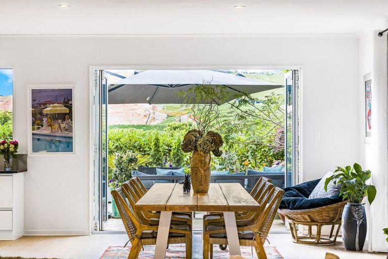 Photo of property in 44 Boocock Crescent, Orewa, 0931