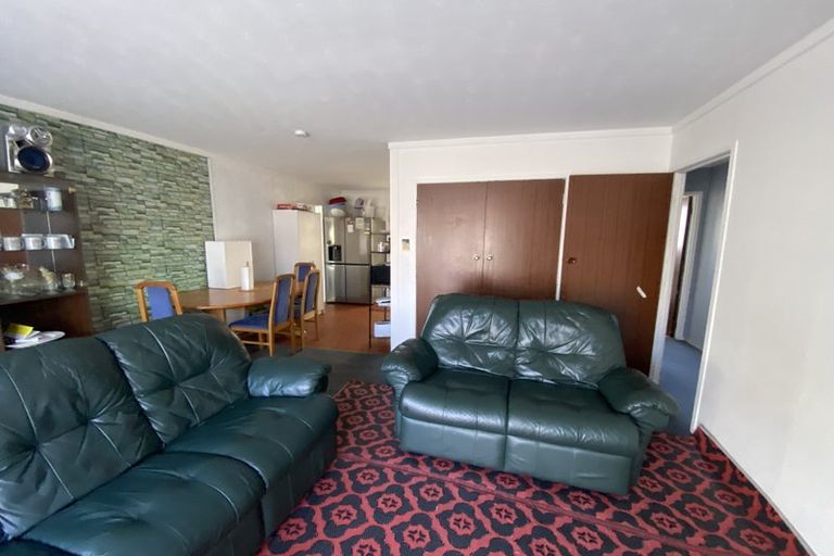 Photo of property in 2/4a Vine Street, Mangere East, Auckland, 2024