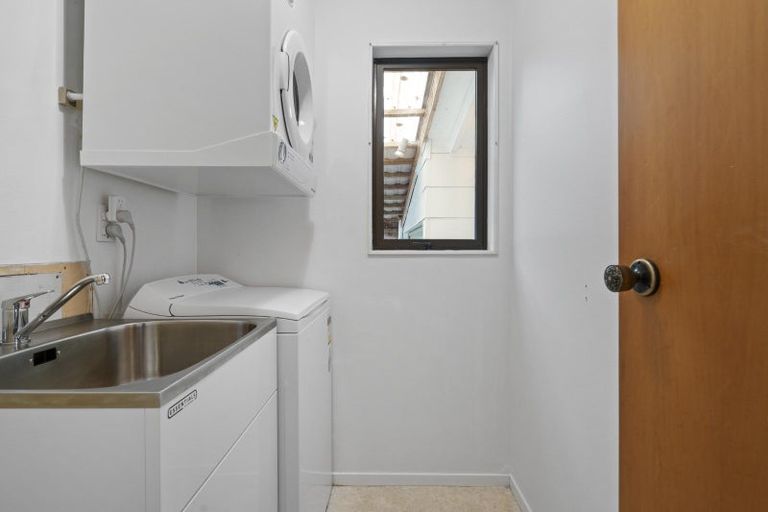 Photo of property in 84 Mercury Way, Whitby, Porirua, 5024