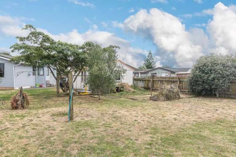 Photo of property in 44 Percival Road, Paraparaumu Beach, Paraparaumu, 5032